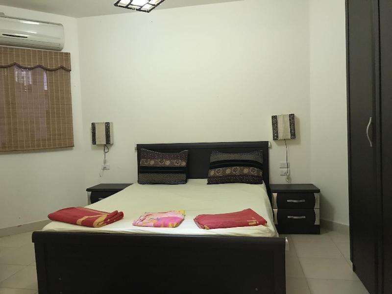 Regency Towers Apartment *